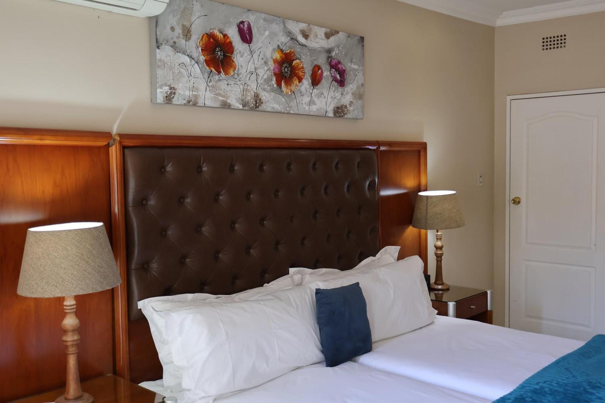 Airport Gardens Boutique Hotel บ็อคสเบิร์ก ภายนอก รูปภาพ