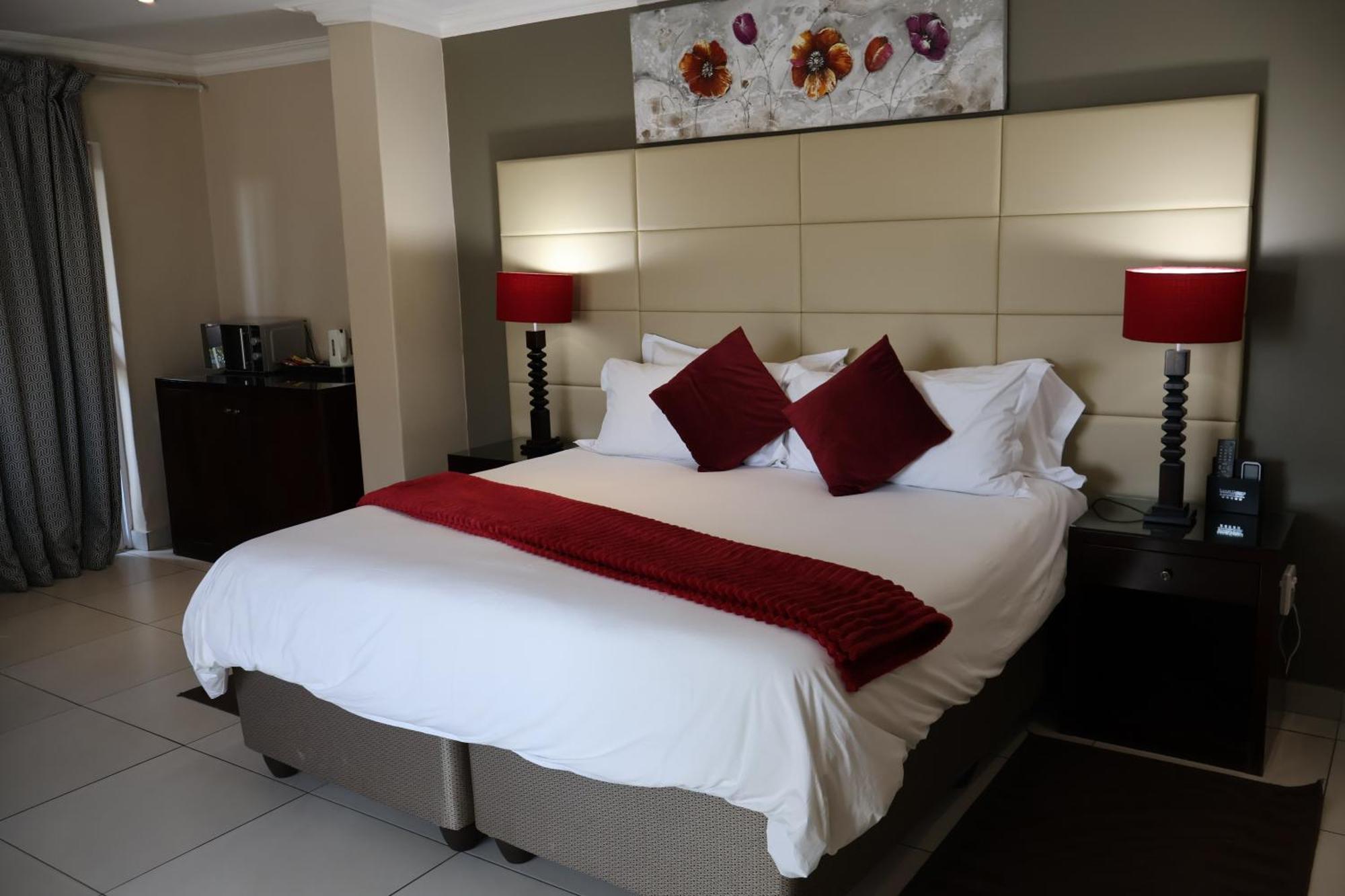 Airport Gardens Boutique Hotel บ็อคสเบิร์ก ภายนอก รูปภาพ