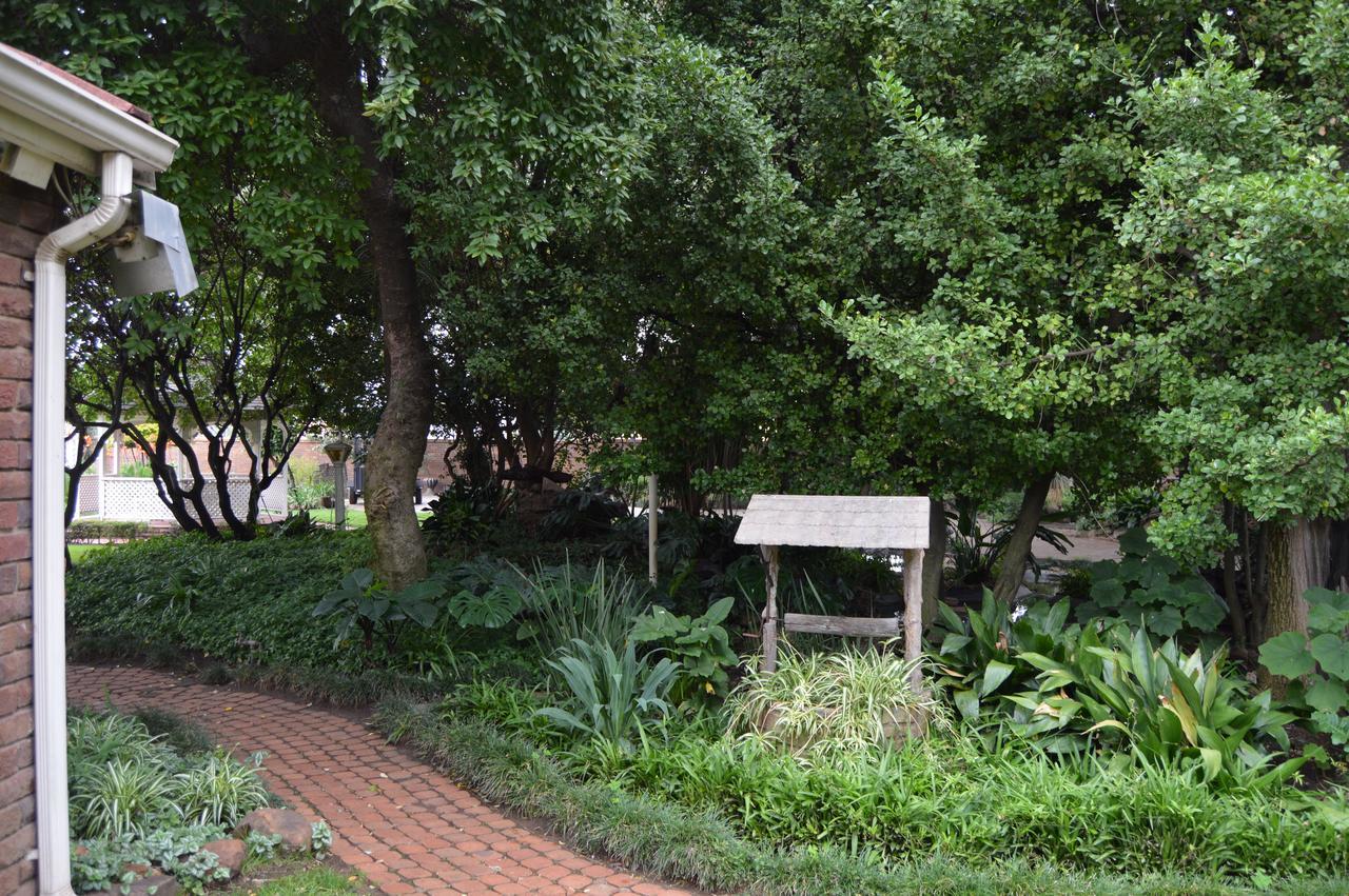 Airport Gardens Boutique Hotel บ็อคสเบิร์ก ภายนอก รูปภาพ