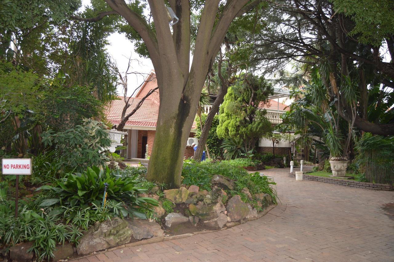Airport Gardens Boutique Hotel บ็อคสเบิร์ก ภายนอก รูปภาพ