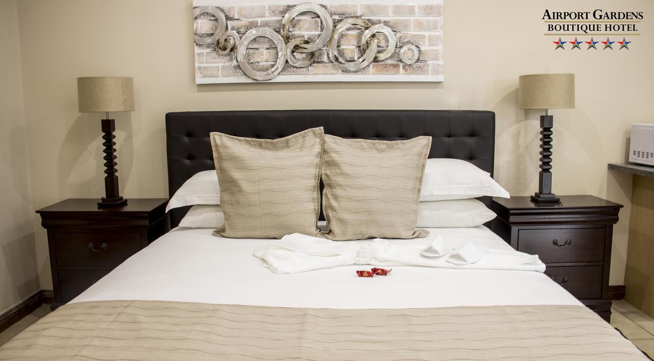 Airport Gardens Boutique Hotel บ็อคสเบิร์ก ภายนอก รูปภาพ