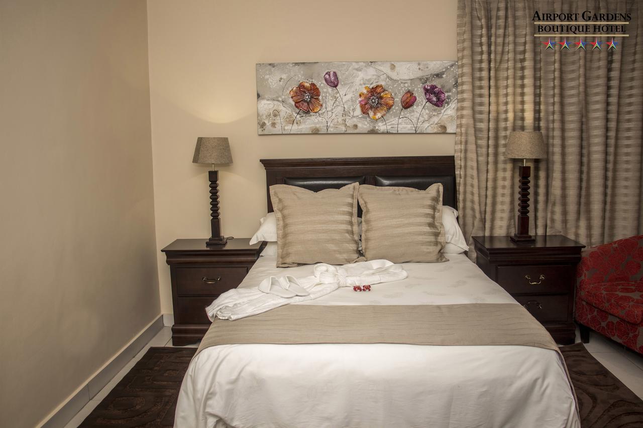 Airport Gardens Boutique Hotel บ็อคสเบิร์ก ภายนอก รูปภาพ
