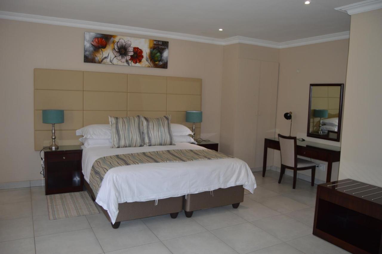 Airport Gardens Boutique Hotel บ็อคสเบิร์ก ภายนอก รูปภาพ